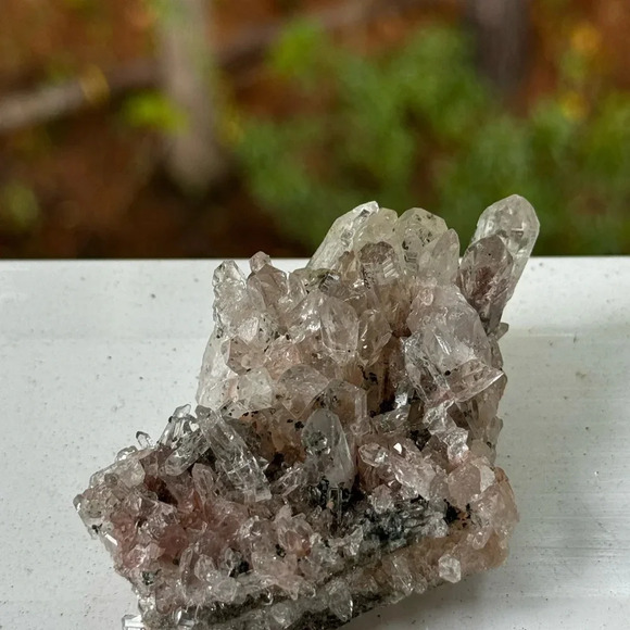 Colombian high-quality Lemurian Quartz Fuchsite inclusion Lemurian Cluster - Picture 2 of 6